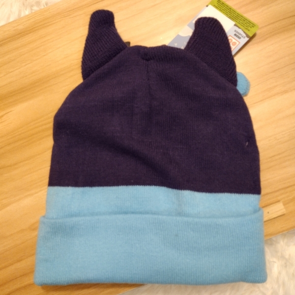 BLUEY Knit Hat & Mitten Set Youth π - Picture 2 of 3